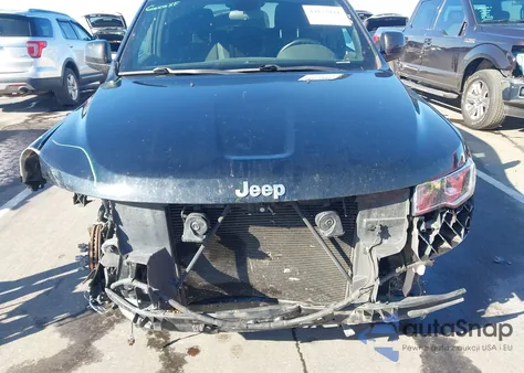 2019 Jeep Grand Cherokee Laredo E 4X4 from USA, damaged, VIN 1C4RJFAG5KC706577